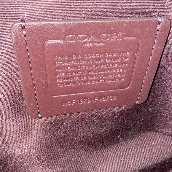 Coach Elegant Gray Tote and‎ Wallet Set - Picture 5 of 12